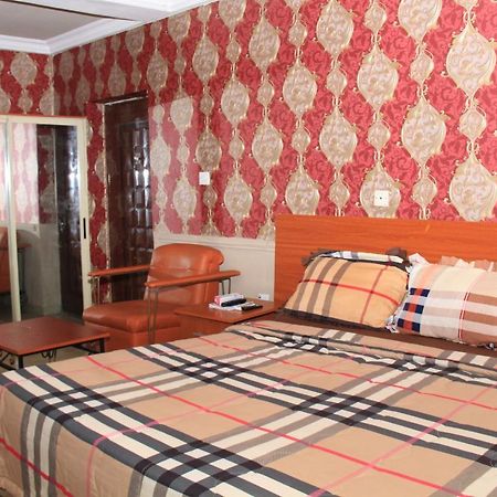 Aquatic Suites & Apartments Aliayabiagba المظهر الخارجي الصورة